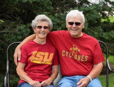 Elizabeth and Clarence Uthe